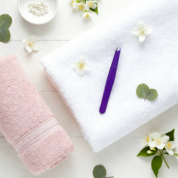 Pinza Morada Depilar Cejas Pollié Profesional